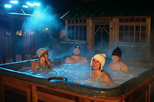 4 person hot tub